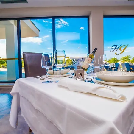Hotel Delfin Lanterna Tar-Vabriga